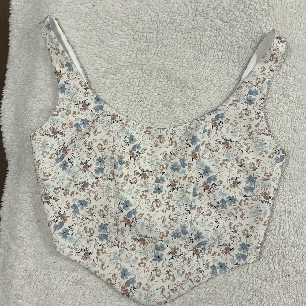 SNDYS corset type crop top in size XS. light weight material pre-owned